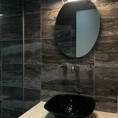 Pansea 11 Exclusive Apartment